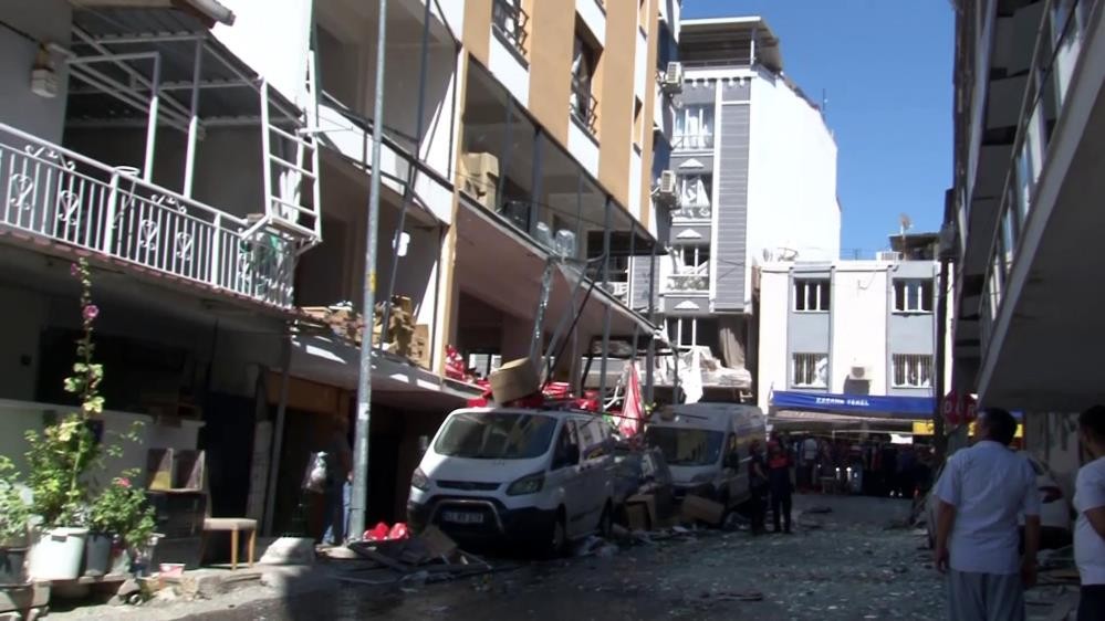 İzmir’de patlama! Ölü ve çok sayıda yaralı var