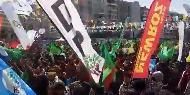 İzmir'de PKK lehine slogan atan 50 kişi hakkında tuhaf karar!
