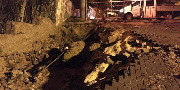 İzmir'de sağanak yağış sele yol açtı