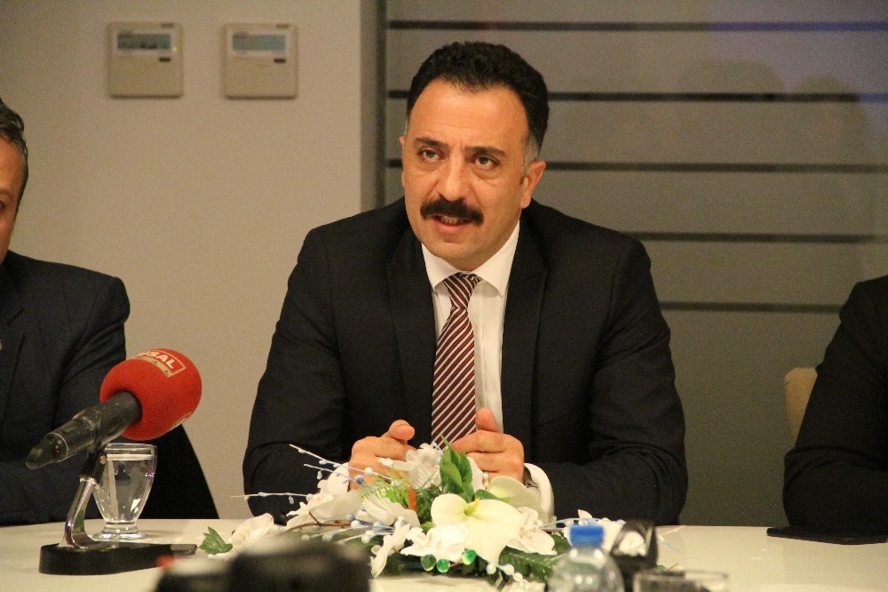 İzmir’de sağlık çalışanları için toplu ulaşımda indirim talebi 