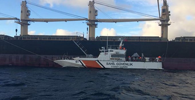 İzmir'de Sahil Güvenlik'ten can kurtaran operasyon