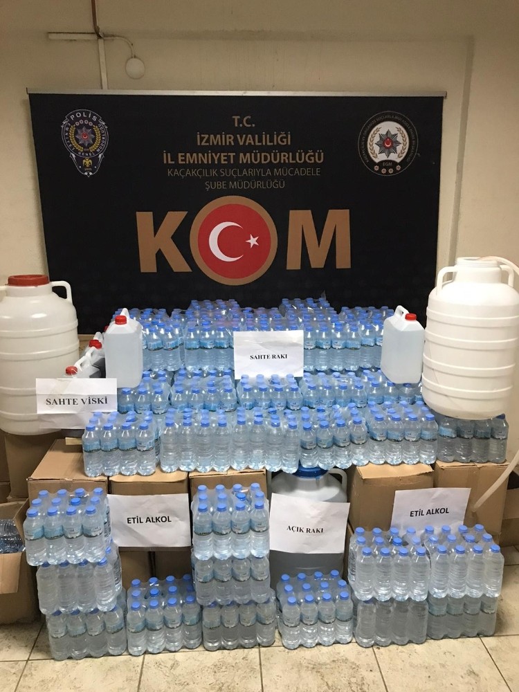 İzmir’de sahte içki imalathanesine baskın 