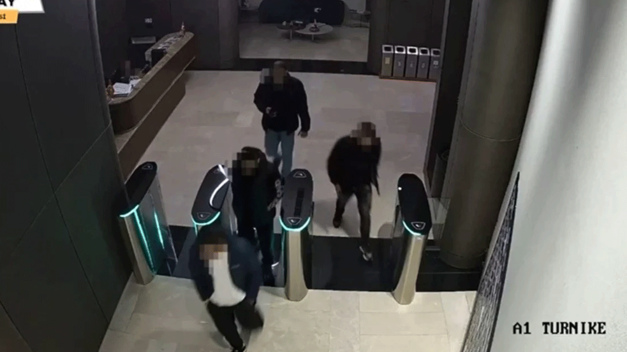 İzmir'de sahte polis dehşeti: Eve baskın düzenleyip gasp yaptılar!