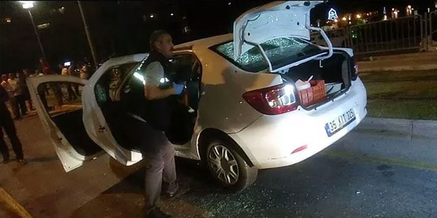 İzmir'de seyir halindeki otomobile silahlı saldırı