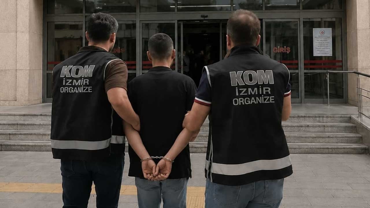 İzmir'de silah kaçakçılığı operasyonu