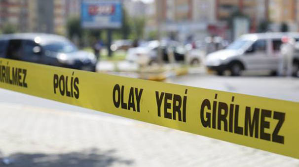 İzmir'de silahla oynayan 3 yaşındaki çocuk kendini vurdu!