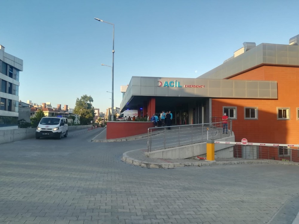 İzmir’de sokakta yürüdüğü esnada vurulan kişi ağır yaralandı 