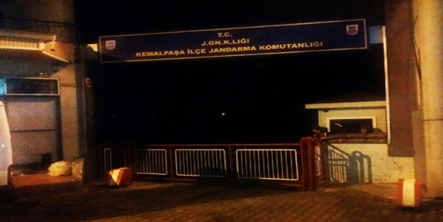 İzmir'de şüpheli araçtan öyle bir şey çıktı ki...