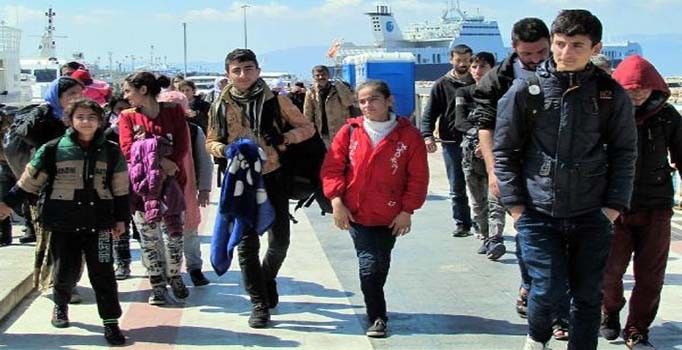 İzmir'de Suriye uyruklu 25 mülteciyi yakalandı