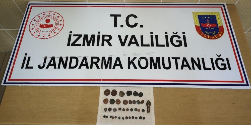 İzmir’de tarihi eser operasyonu 
