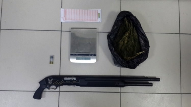 İzmir’de uyuşturucu satıcılarına operasyon