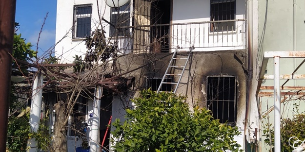 İzmir'de yangın: 1 kişi hayatını kaybetti