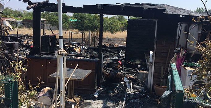 İzmir'de yangın: 1 kişi öldü