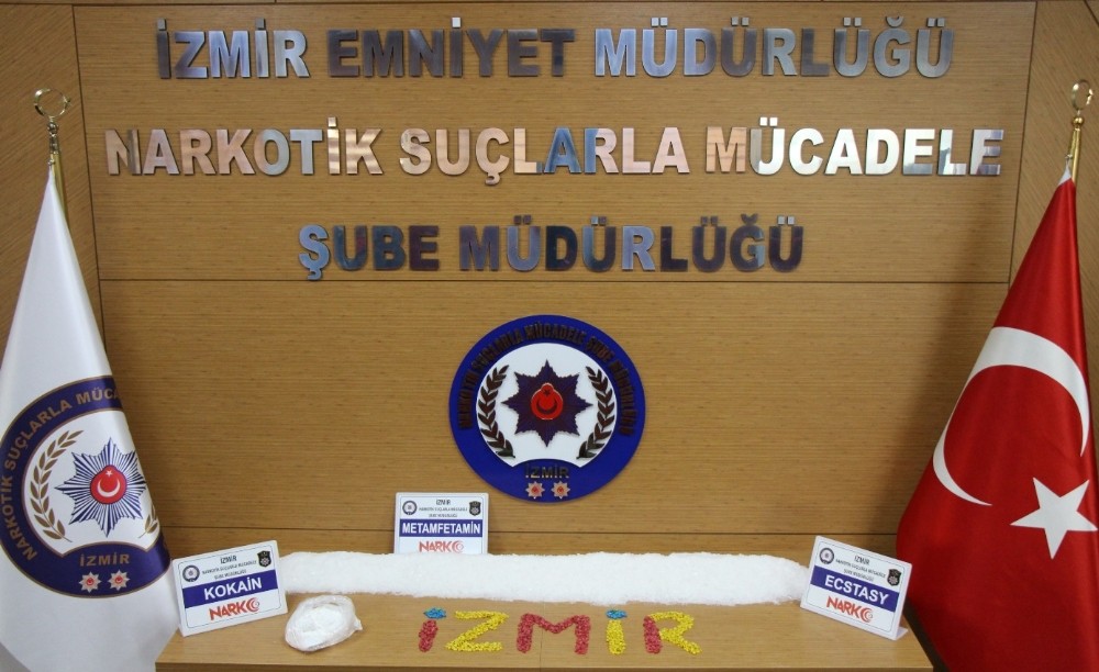İzmir’de zehir operasyonu: Rekor sayıda uyuşturucu ele geçirildi 