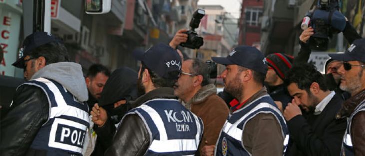 İzmir’de 10 kişi serbest