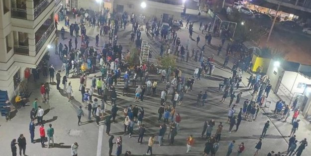 İzmir'deki depremde balkondan atlayan genç hayatını kaybetti