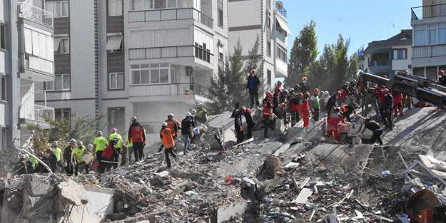 İzmir'deki depremde hayatını kaybedenlerin sayısı yükseldi