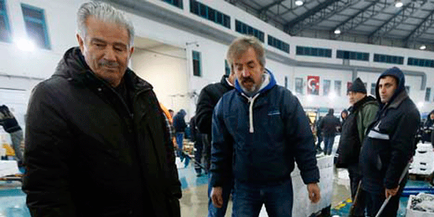 İzmir’den komşuya günde 3 kamyon gidiyor… 3 günde 50 bin avro kazandılar