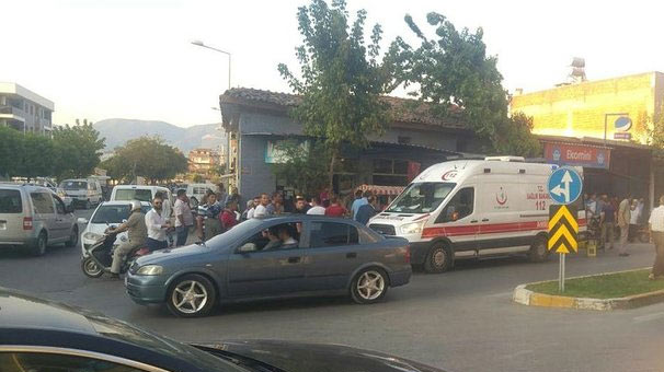 İzmir'in Ödemiş ilçesinde sokak ortasında dehşet!