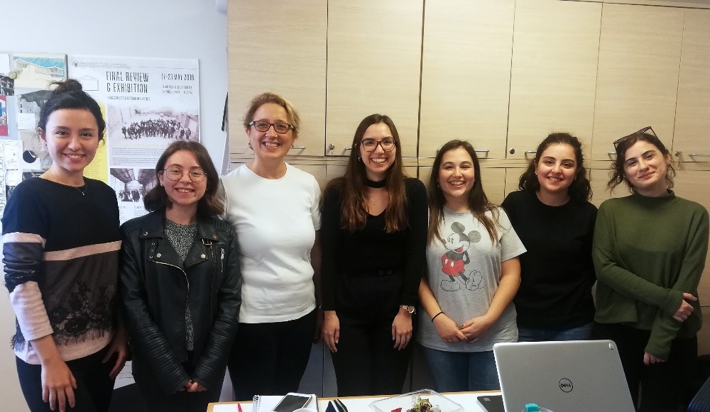 İzmir’in tarihi apartmanlarına akademik bakış 