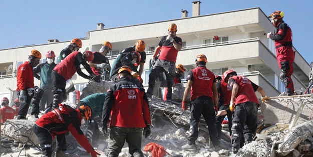İzmir'in yaraları sarılıyor