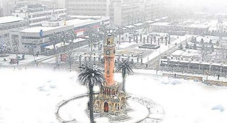 İzmir'in yüksek kesimlerine kar yağdı