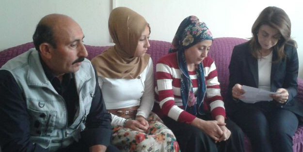 İzmirli analar da ayakta