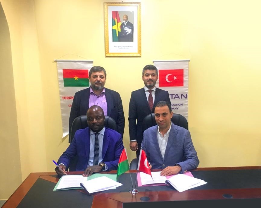 İzmirli o firma 45 milyon Euro bedelle Batı Afrika’da adliye inşa edecek 