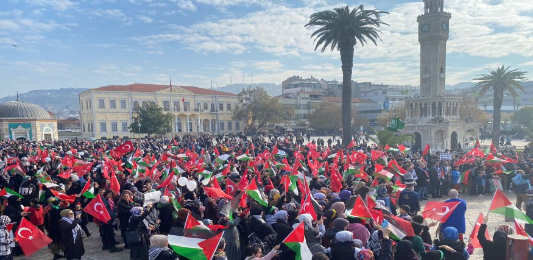 İzmirliler Gazze için bir araya geldi
