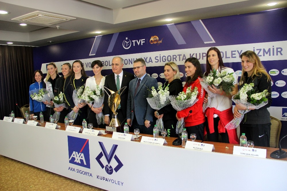 İzmirliler hafta sonu voleybola doyacak 