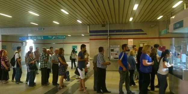 İzmirliler otobüse binemiyor