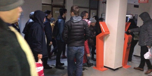 İzmirlilerin 'İZBAN isyanı! Çileden çıktılar