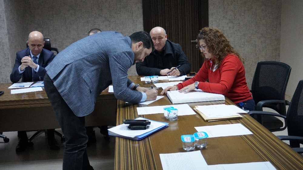 İzmit Belediyesi 7 adet yeri kiraladı 