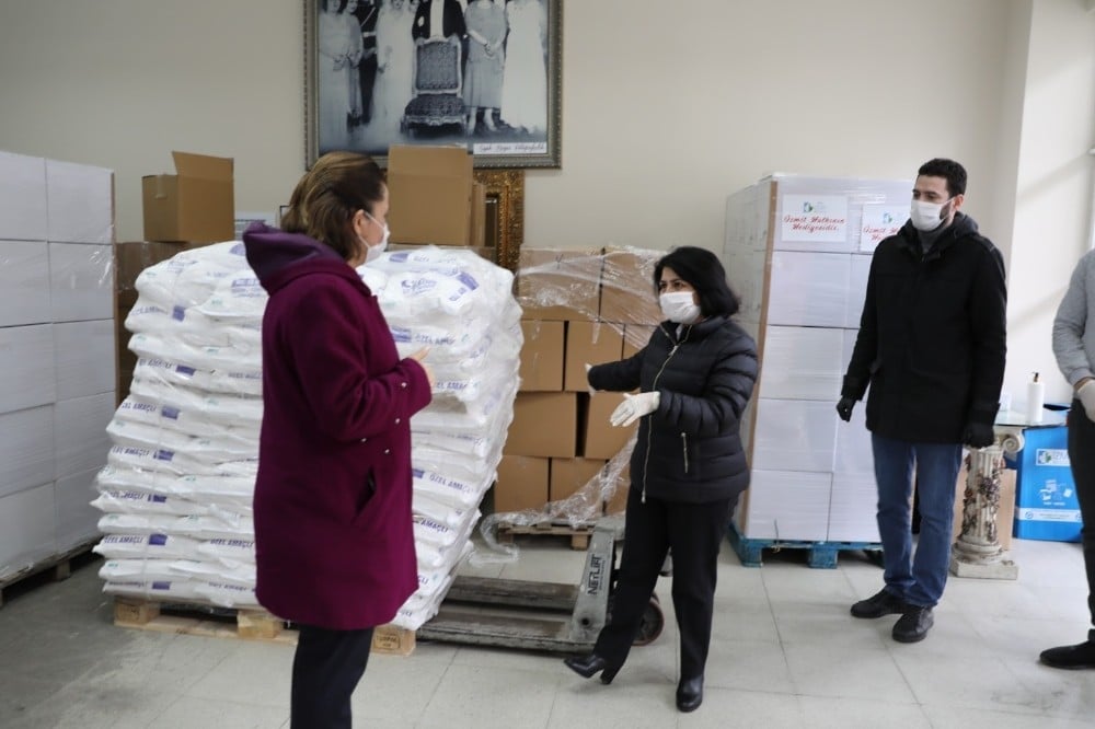 İzmit Belediyesi Dayanışma Platformu büyüyor 