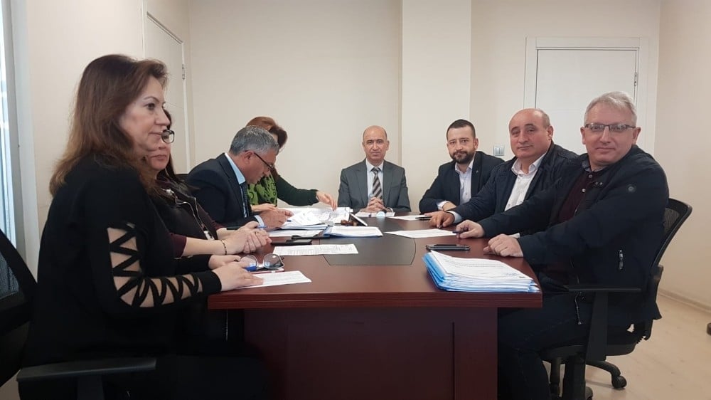 İzmit Belediyesi encümeninde 25 madde görüşüldü 