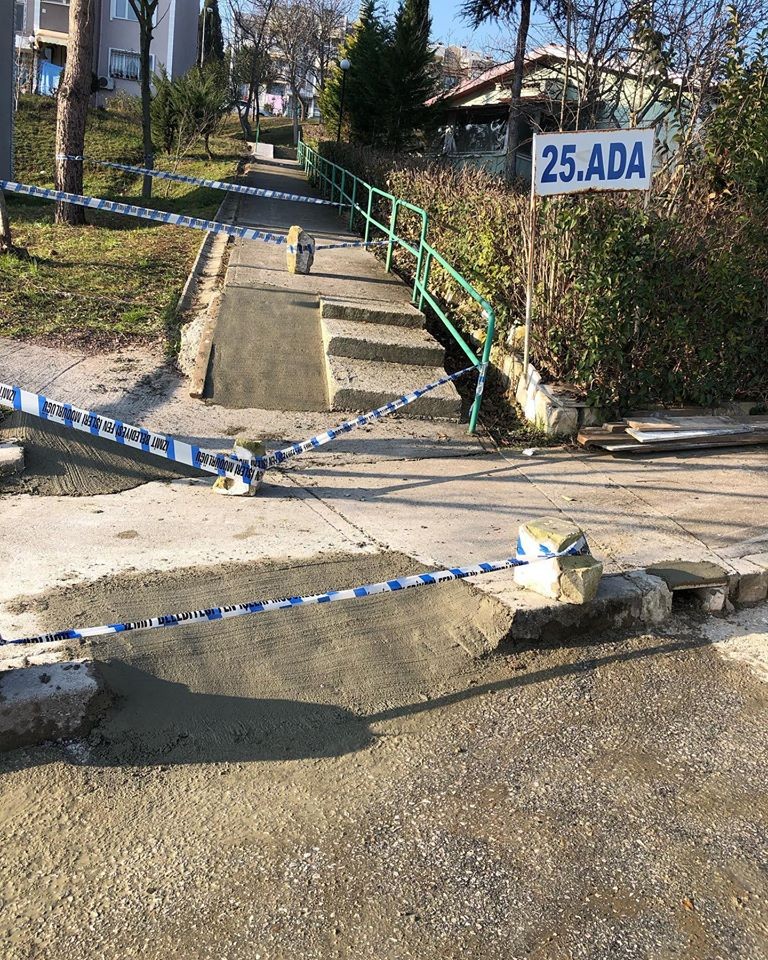 İzmit Belediyesi engelleri ortadan kaldırıyor 