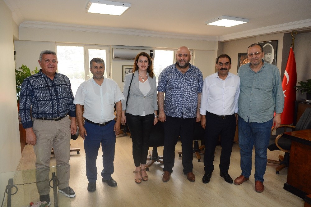 İzmit Belediyesi halk ekmek için fırıncılarla görüştü 