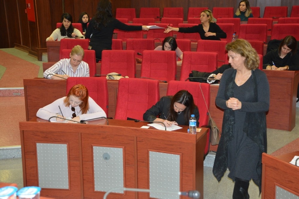 İzmit Belediyesi kütüphaneci alımı sınavı yapıldı 