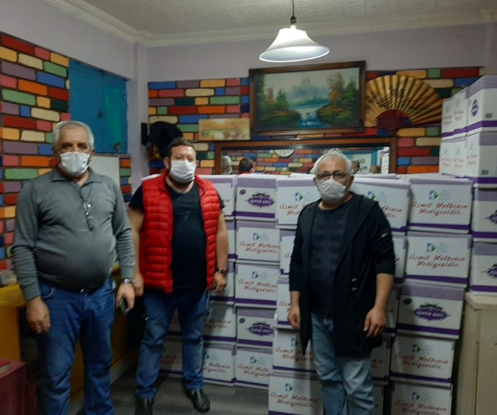 İzmit Belediyesi’nden müzisyenlere destek 