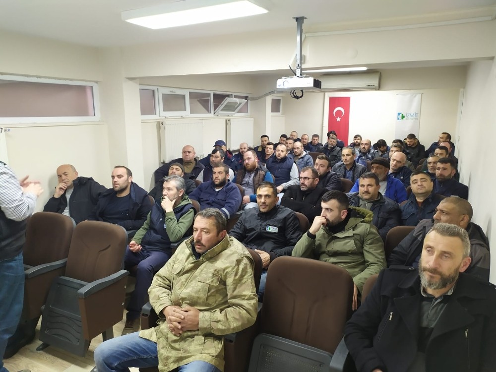 İzmit Belediyesinden personele iş sağlığı ve güvenliği için kapsamlı eğitim 