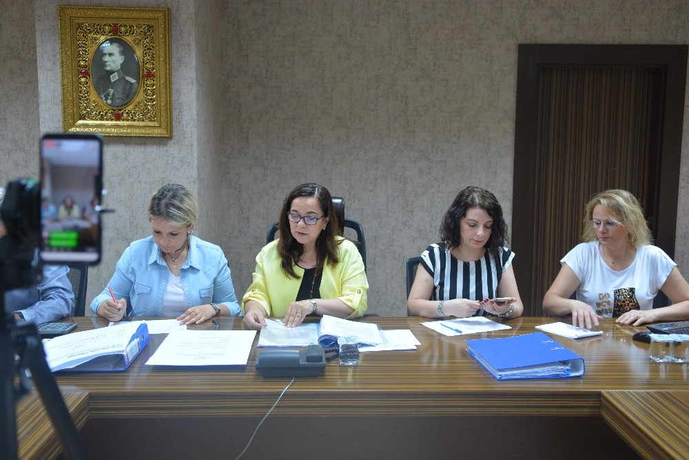 İzmit Belediyesi’nden temizlik ihalesi 