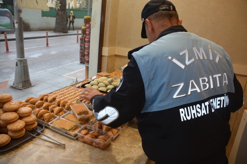 İzmit Belediyes’nden yeni yıl öncesinde sıkı denetim 
