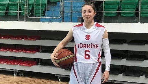 İzmit Belediyespor’dan özel bir transfer 