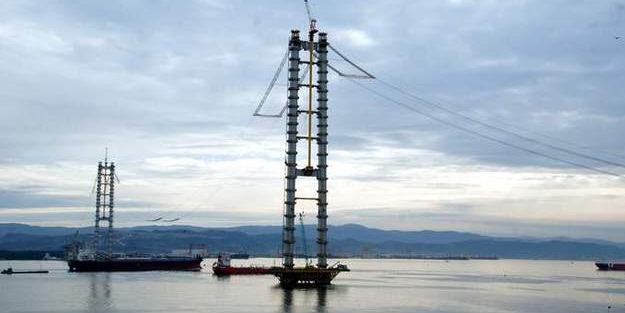 Köprüde kablo koptu!