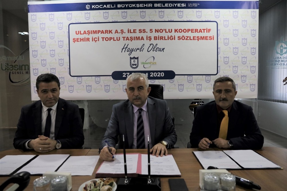 İzmit ulaşımı için ‘Ortak Havuz’ anlaşmasında imzalar atıldı 