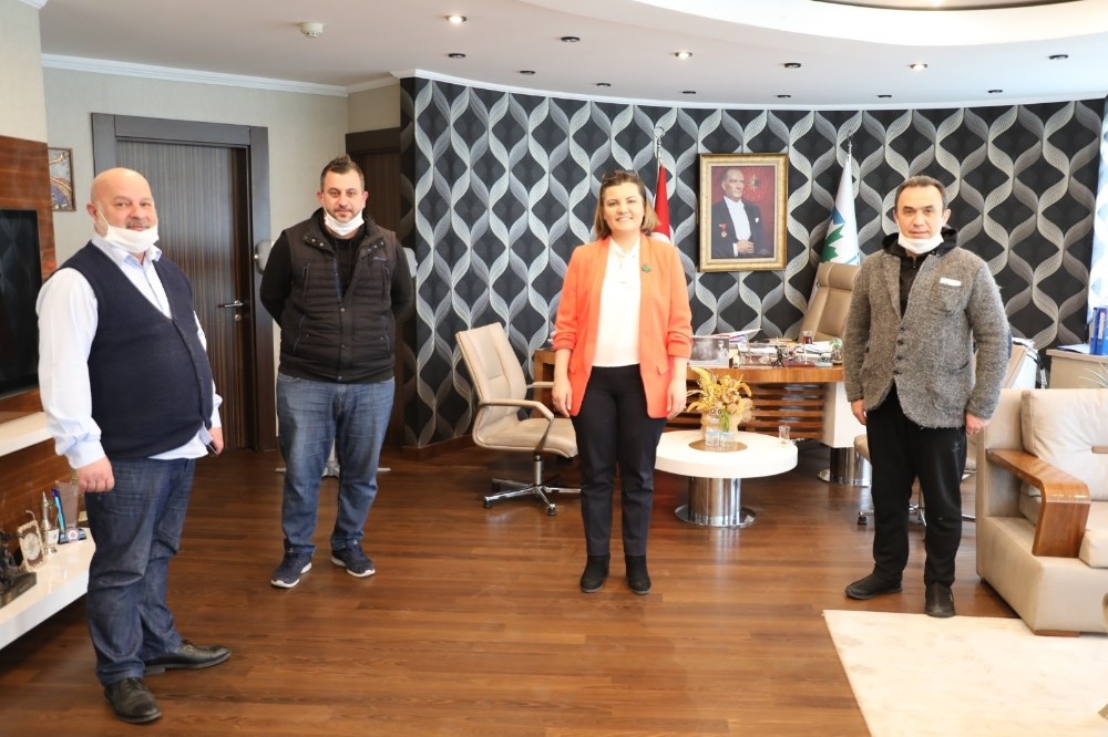 İzmitli ticari taksiler sağlık çalışanlarını ücretsiz taşıyacak 