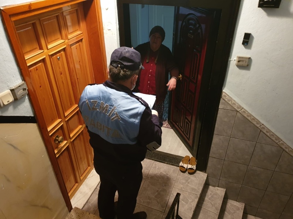 İzmit’te 65 yaş üstü emeklinin maaşı kapısına geliyor 