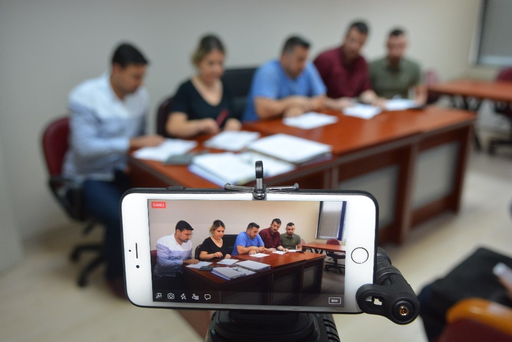 İzmit’te asfalt yama ihalesi yapıldı 