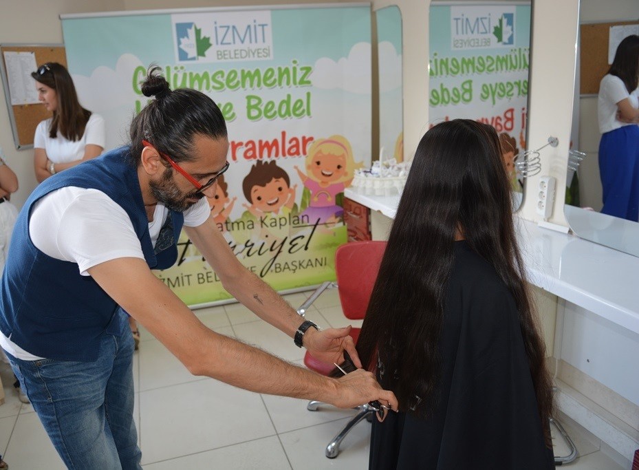 İzmit’te çocuklar bayrama hazırlanıyor 