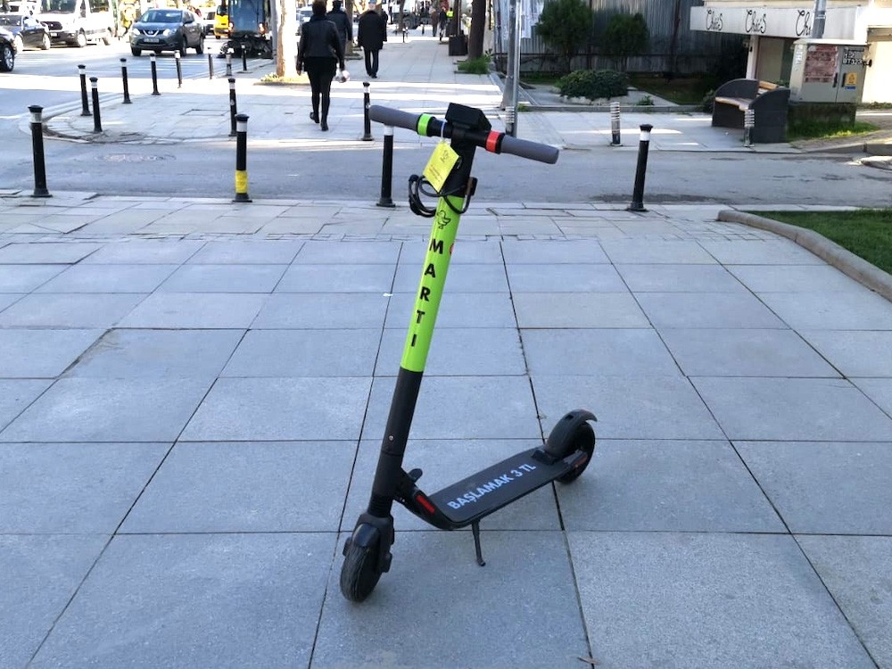 İzmit’te elektrikli scooter dönemi başlıyor 